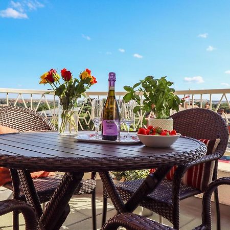 Apartament Above & Beyond Whitby Zewnętrze zdjęcie