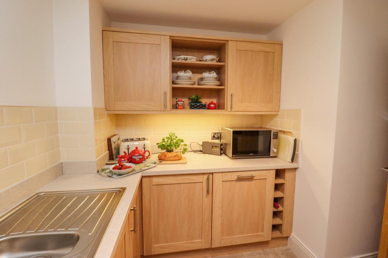 Apartament Above & Beyond Whitby Zewnętrze zdjęcie