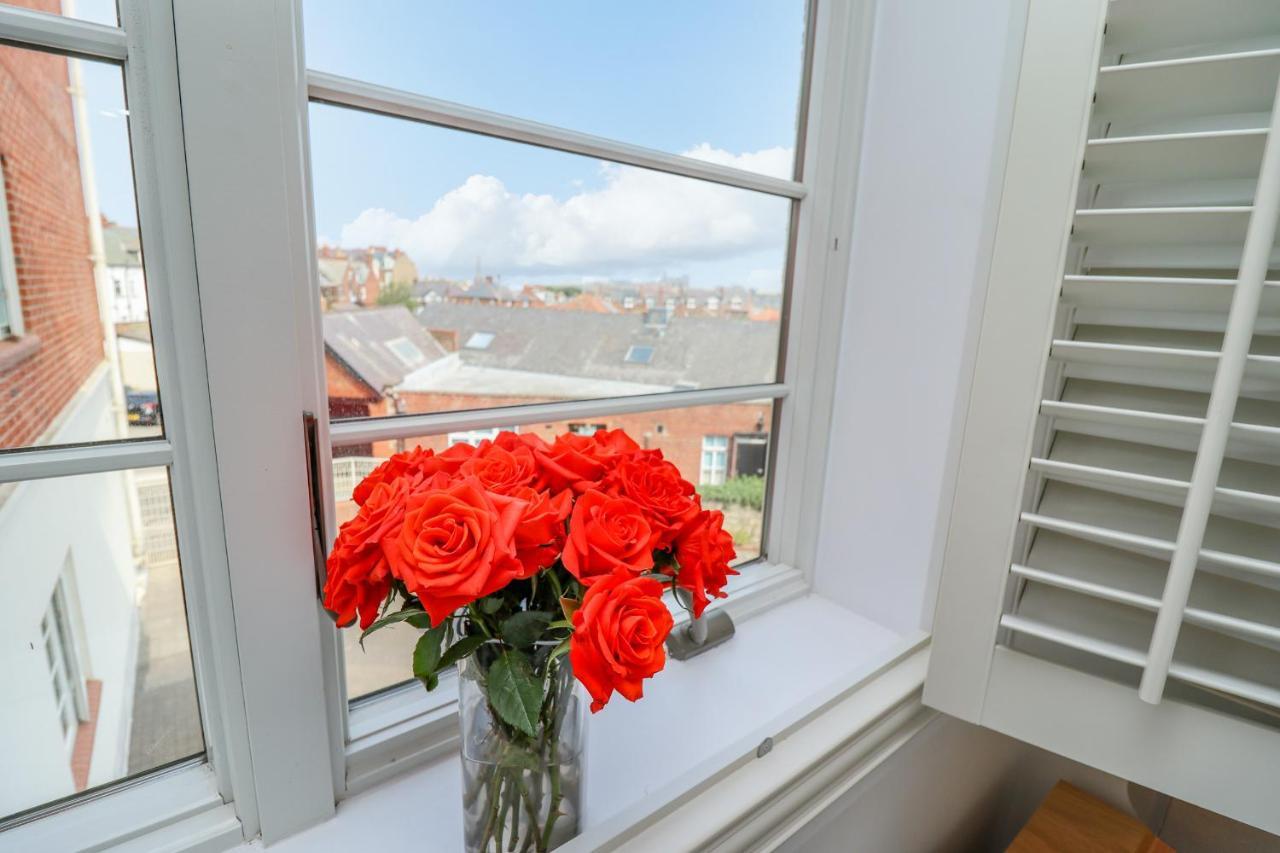 Apartament Above & Beyond Whitby Zewnętrze zdjęcie